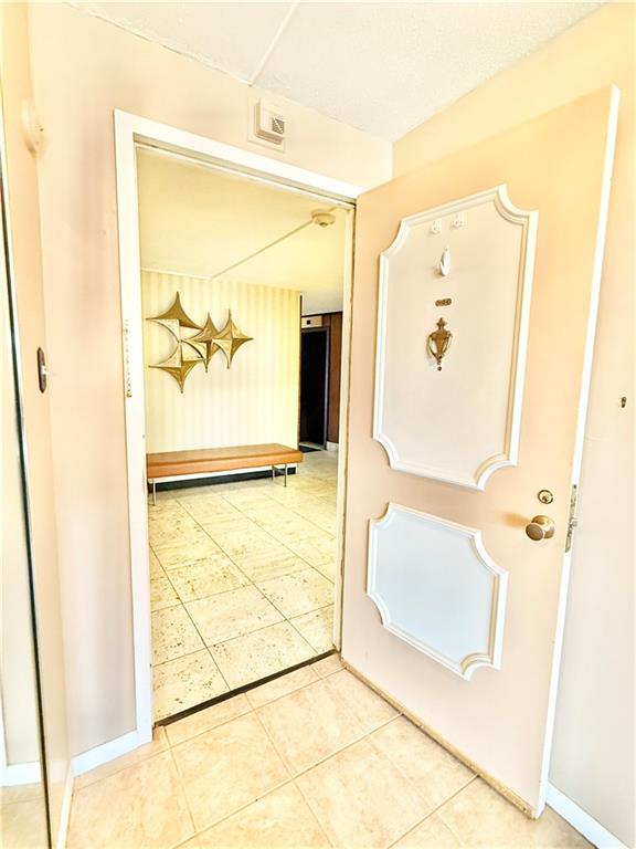 1160 Bower Hill Road, Unit 302C Mt. Lebanon, PA 15243 - Photo 8 of 39 a bathroom with a shower