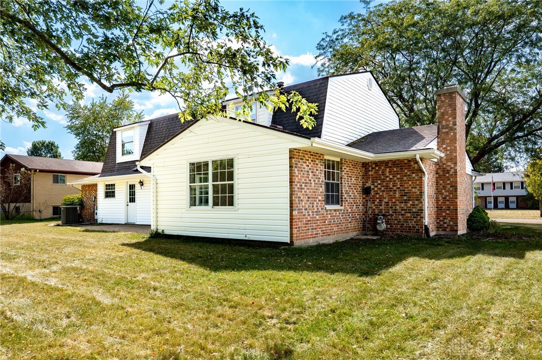 8030 Paragon Road Dayton, OH 45458 - Photo 6 of 60 Gallery Image 6