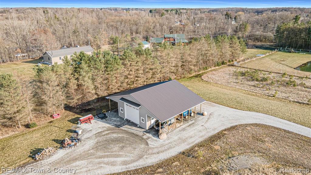 8101 Nichols Road Flushing, MI 48433 - Photo 31 of 41