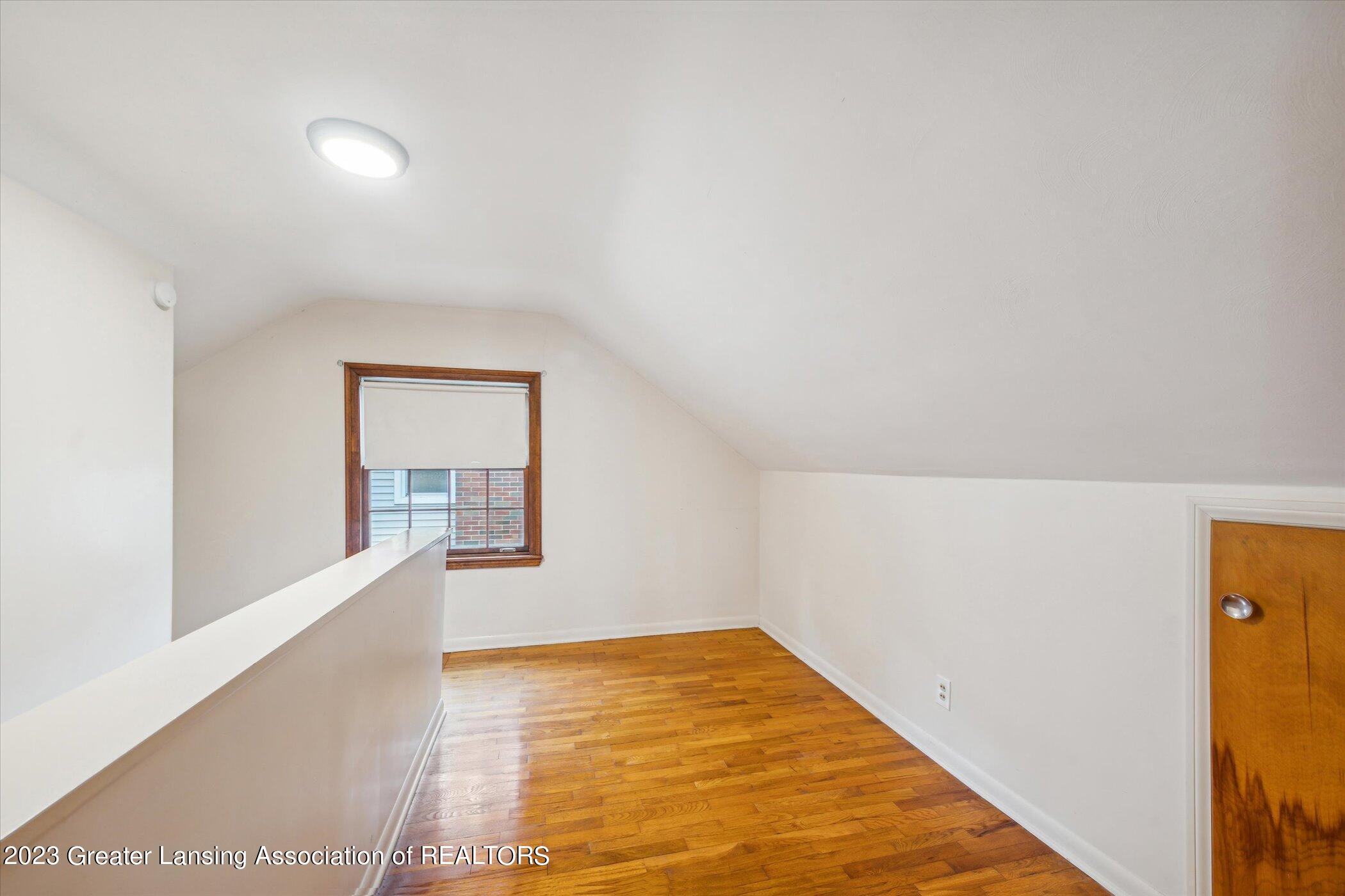 2401 Chatham Road Lansing, MI 48910 - Photo 19 of 27 23-2401-Chatham-Rd-Lansing-MI-48910-Wind