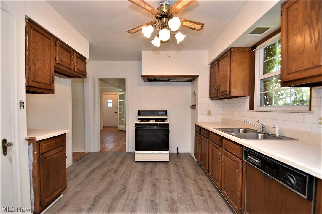 1127 Castleton Road Cleveland Heights, OH 44121 - Photo 16 of 33