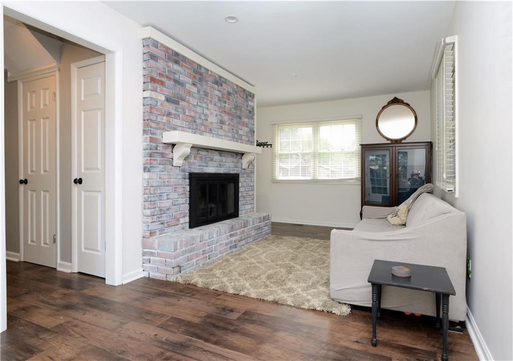 624 Emerson Road Carmel, IN 46032 - Photo 14 of 34 Gallery Image 14