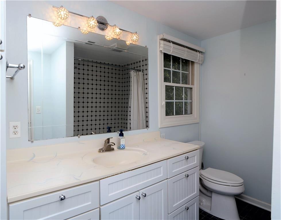 624 Emerson Road Carmel, IN 46032 - Photo 22 of 34 Gallery Image 22