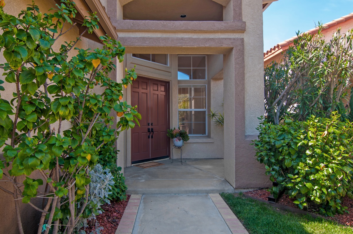 4832 Riding Ridge Road San Diego, CA 92130 - Photo 3 of 22