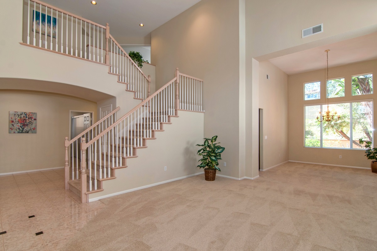 4832 Riding Ridge Road San Diego, CA 92130 - Photo 4 of 22