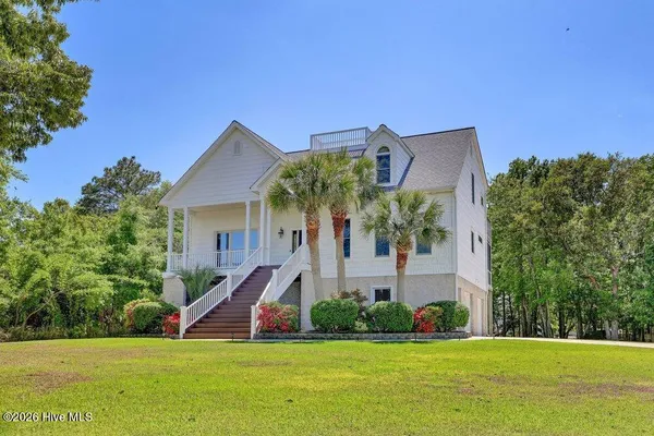 $1,073,000 | 120 Middle Point Road, Hampstead, NC 28443