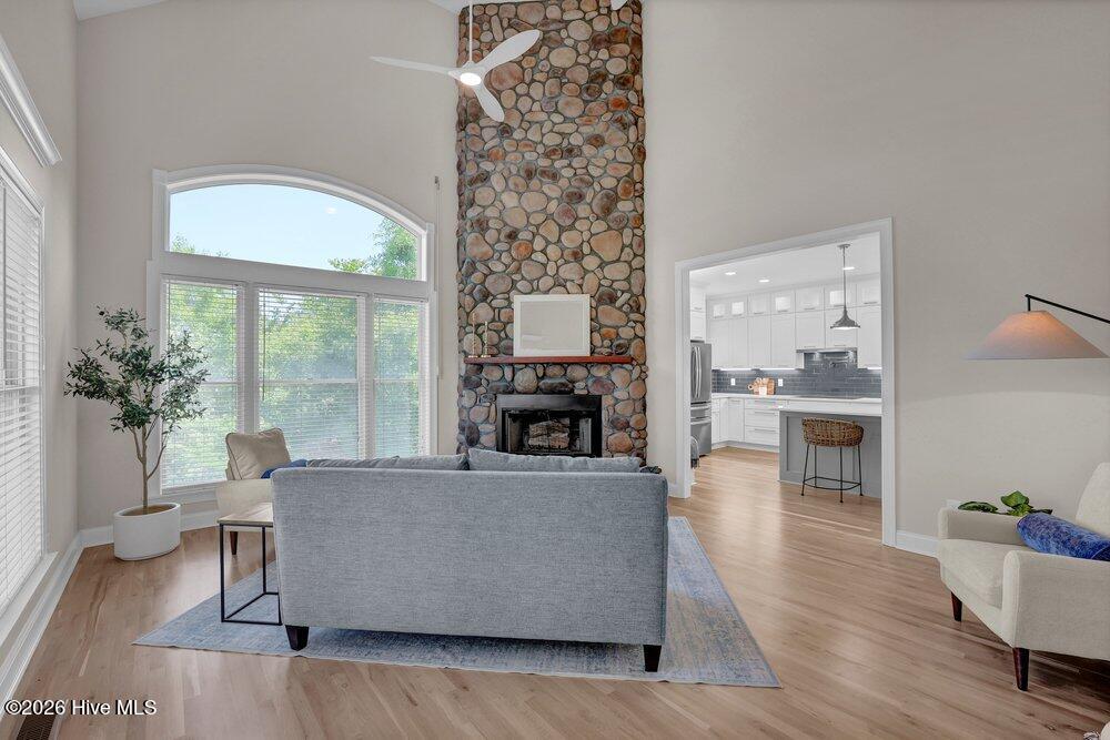 120 Middle Point Road Hampstead, NC 28443 - Photo 7 of 54 Living Room #