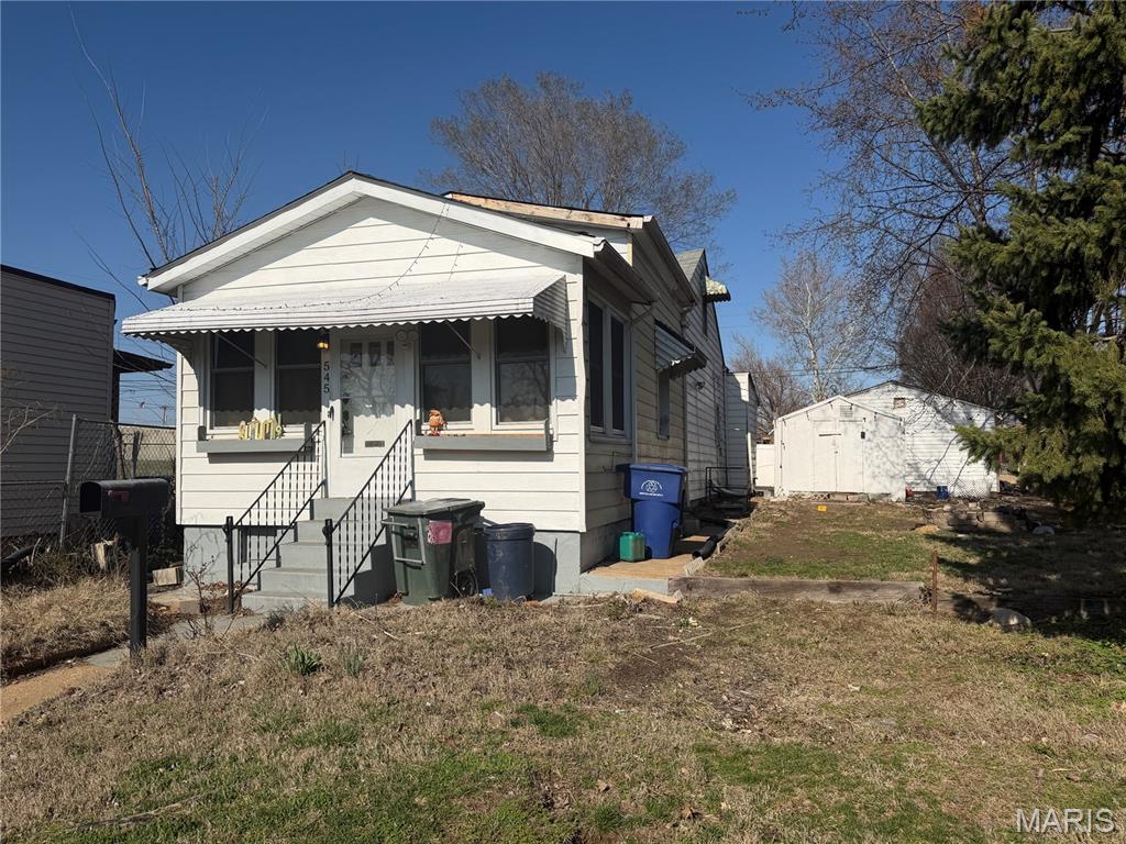 545 Davis Street St. Louis, MO 63111 - Photo 2 of 13
