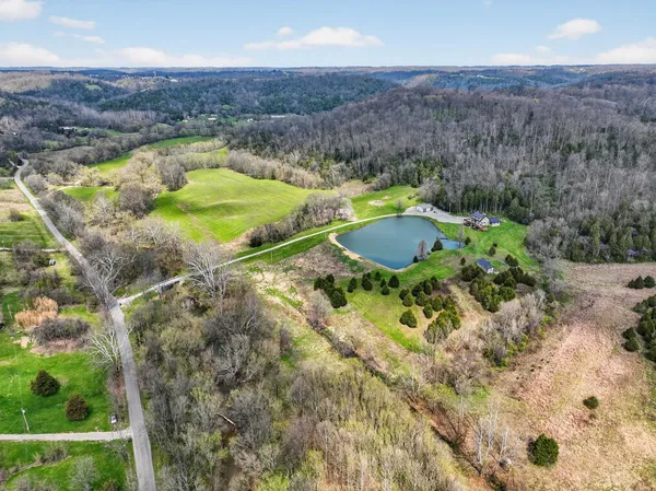 $819,900 | 7516 Log Lick Road, Florence, IN 47020