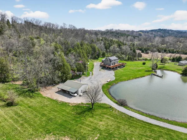 $819,900 | 7516 Log Lick Road, Florence, IN 47020