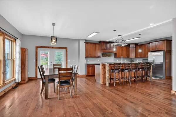 $819,900 | 7516 Log Lick Road, Florence, IN 47020