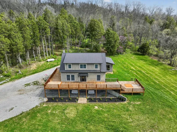 $819,900 | 7516 Log Lick Road, Florence, IN 47020