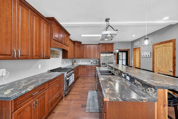 $819,900 | 7516 Log Lick Road, Florence, IN 47020