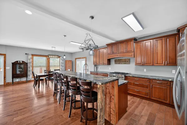 $819,900 | 7516 Log Lick Road, Florence, IN 47020