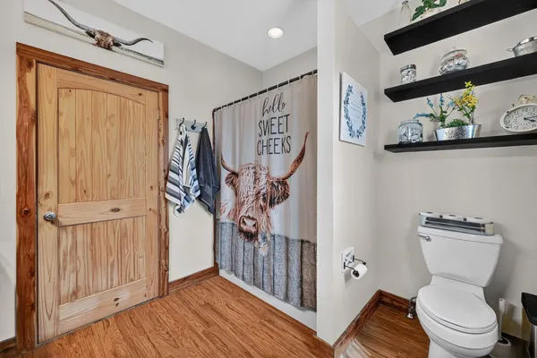 $819,900 | 7516 Log Lick Road, Florence, IN 47020