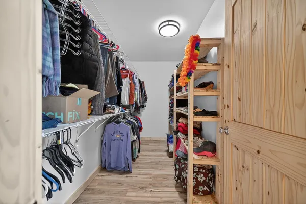 $819,900 | 7516 Log Lick Road, Florence, IN 47020