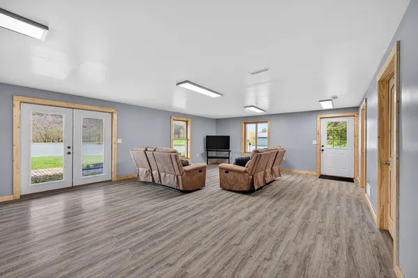 $819,900 | 7516 Log Lick Road, Florence, IN 47020