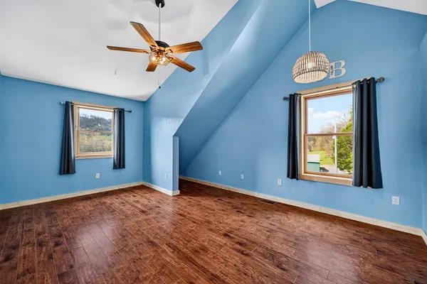 $819,900 | 7516 Log Lick Road, Florence, IN 47020