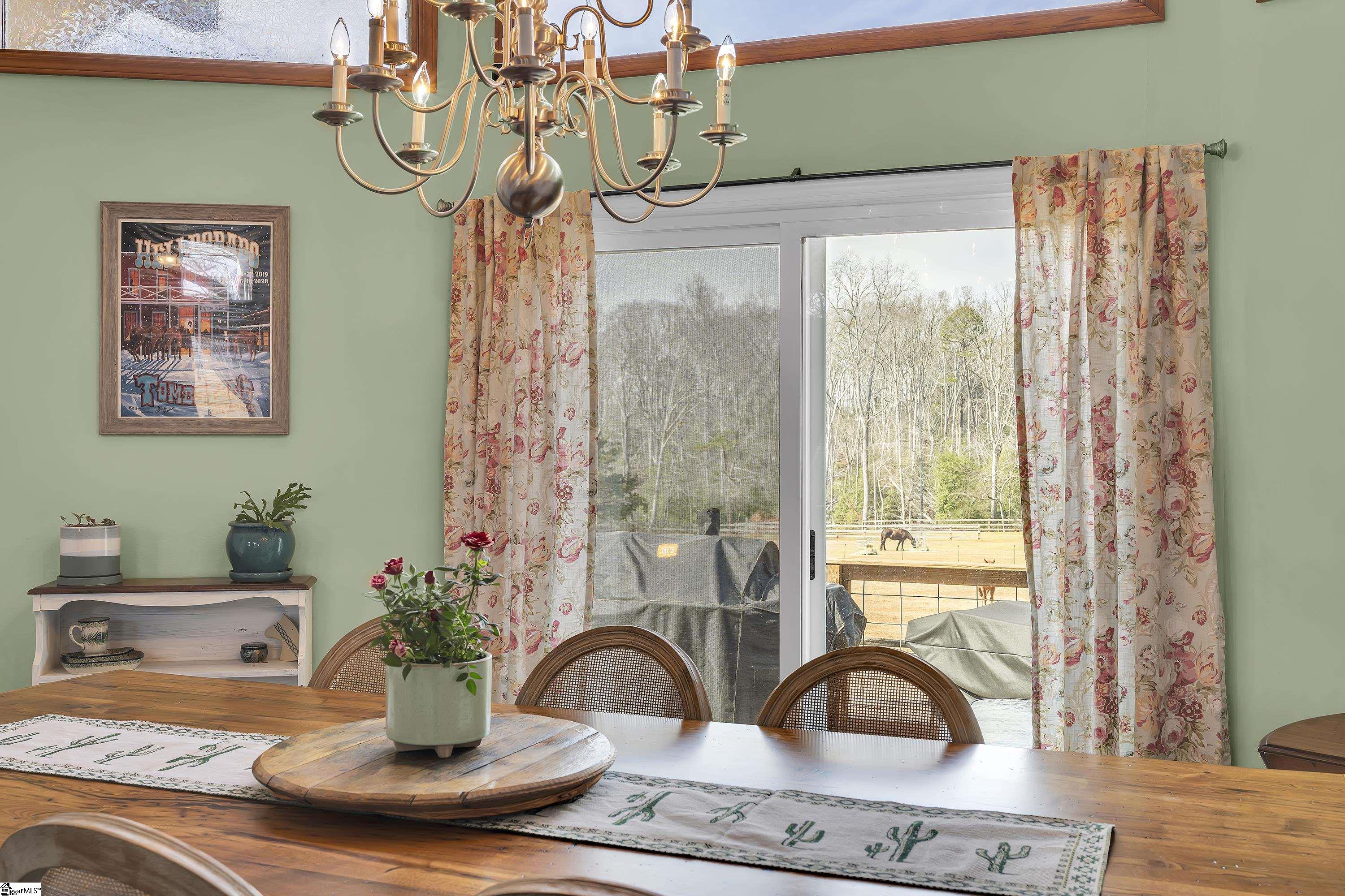 130 Graystone Drive Moore, SC 29369 - Photo 5 of 49