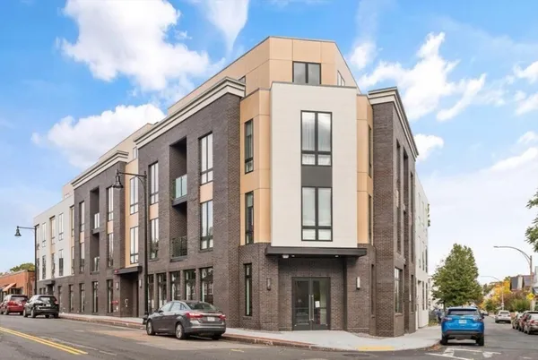 $2,900 | 1700 Dorchester Avenue, Unit 204, Boston, MA 02122