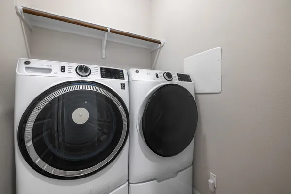 $2,350 | 601 C-Bar Ranch Trail, Unit 29, Cedar Park, TX 78613