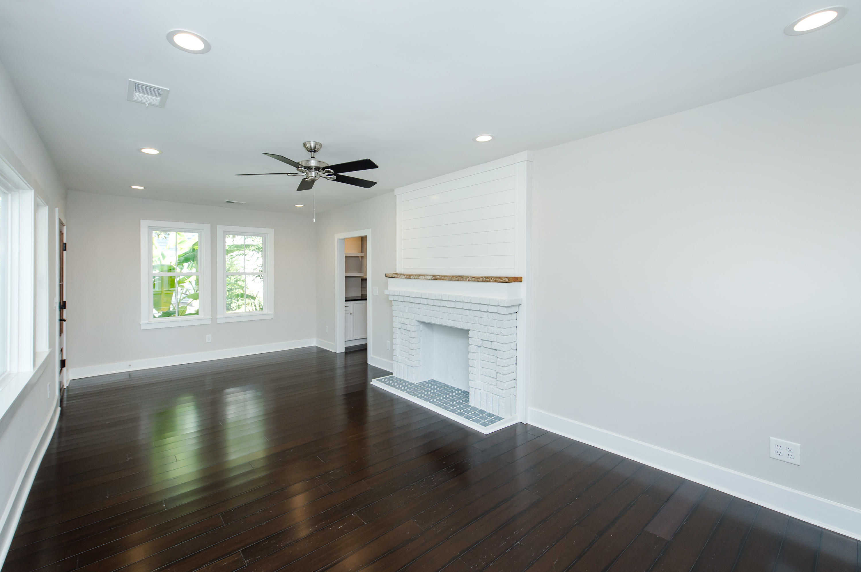 834 Rutledge Avenue Charleston, SC 29403 - Photo 11 of 40 834 Rutledge Ave_Low Res-13