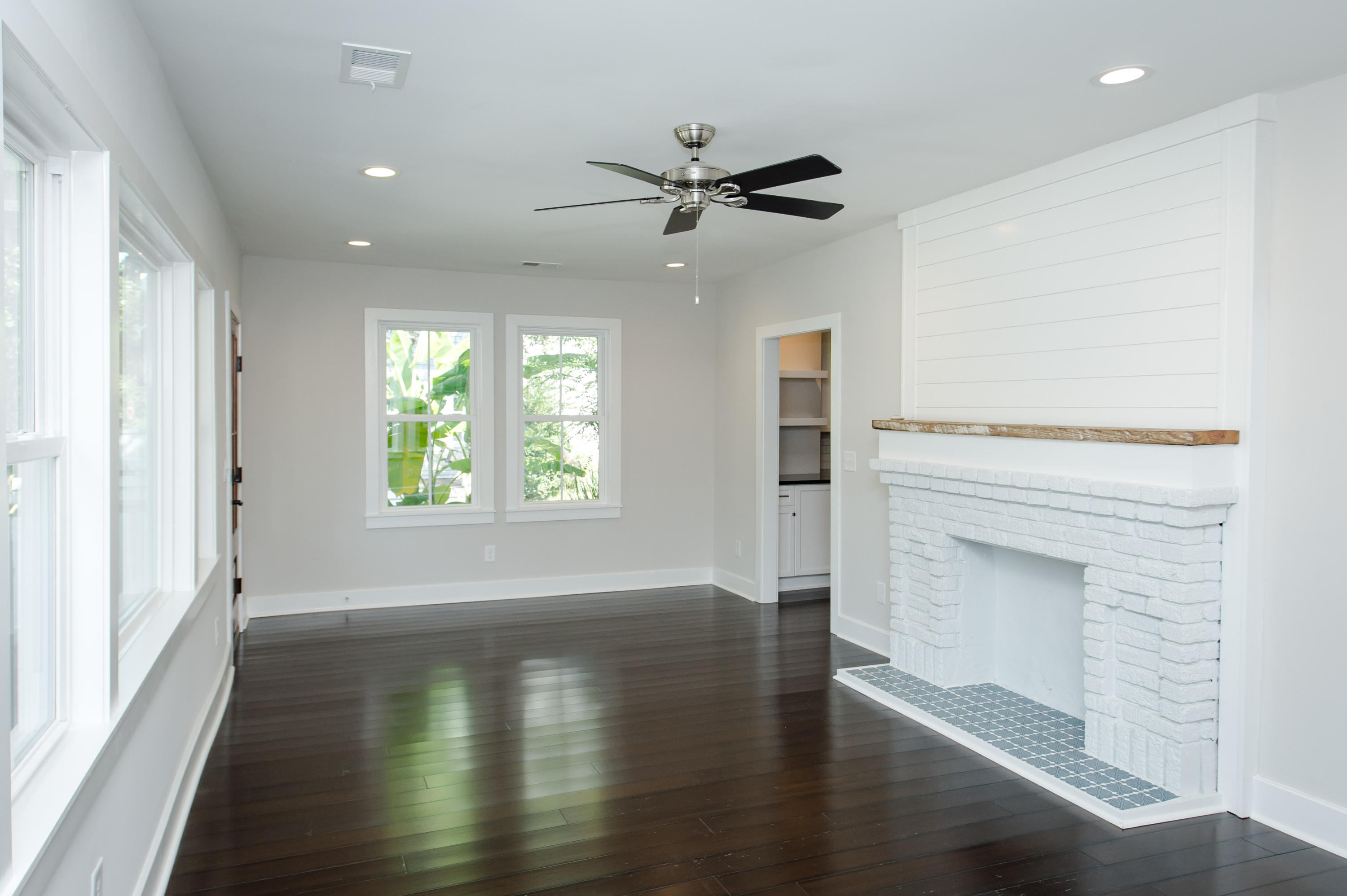 834 Rutledge Avenue Charleston, SC 29403 - Photo 12 of 40 834 Rutledge Ave_Low Res-14