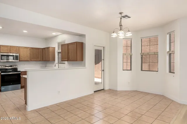 $2,800 | 4382 East Selena Drive, Phoenix, AZ 85050