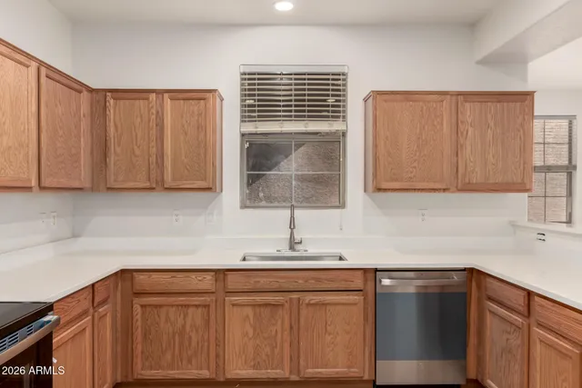 $2,800 | 4382 East Selena Drive, Phoenix, AZ 85050