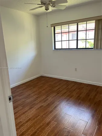 $2,300 | 20680 Northeast 4th Court, Unit 206, Miami, FL 33179