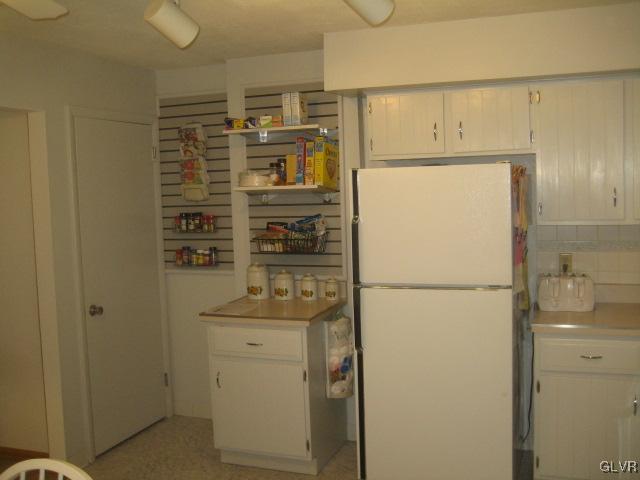 2923 Center Road Northampton, PA 18067 - Photo 12 of 38 Gallery Image 12