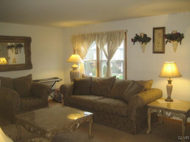 2923 Center Road Northampton, PA 18067 - Photo 5 of 38 Gallery Image 5