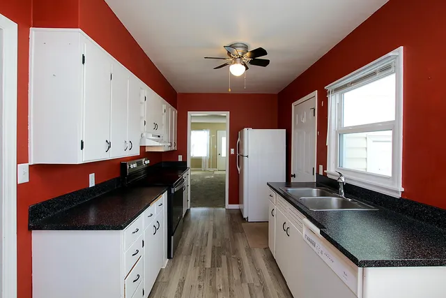 $219,000 | 706 Lynn Road Southwest, Hutchinson, MN 55350