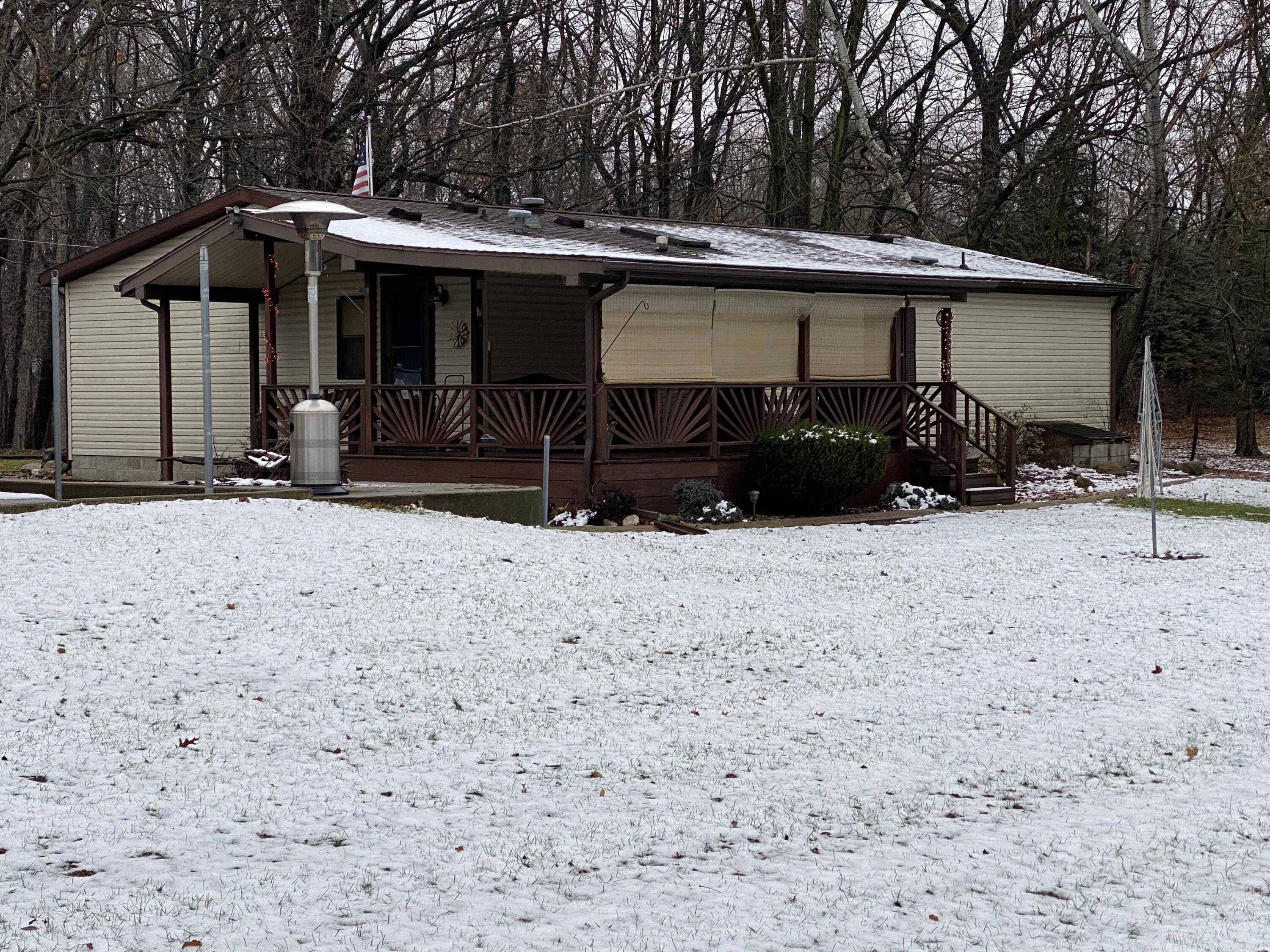453 South Burr Oak Road Colon, MI 49040 - Photo 6 of 10 BB548523-2428-47B4-81E2-911E21A2940C