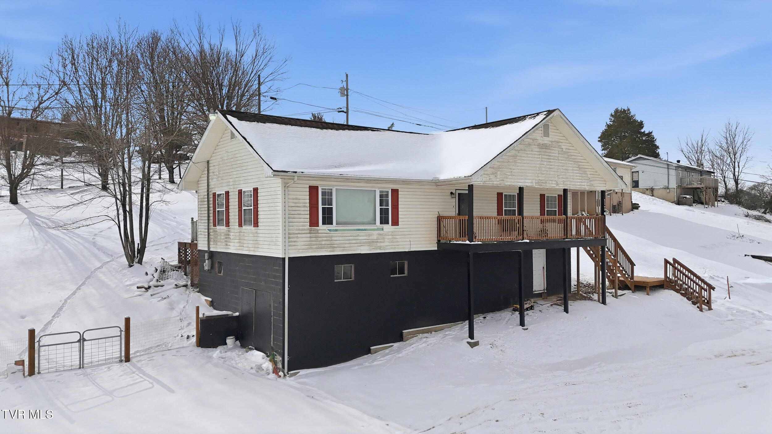 117 Middle Avenue Cleveland, VA 24225 - Photo 2 of 32 3_117 middle ave-03