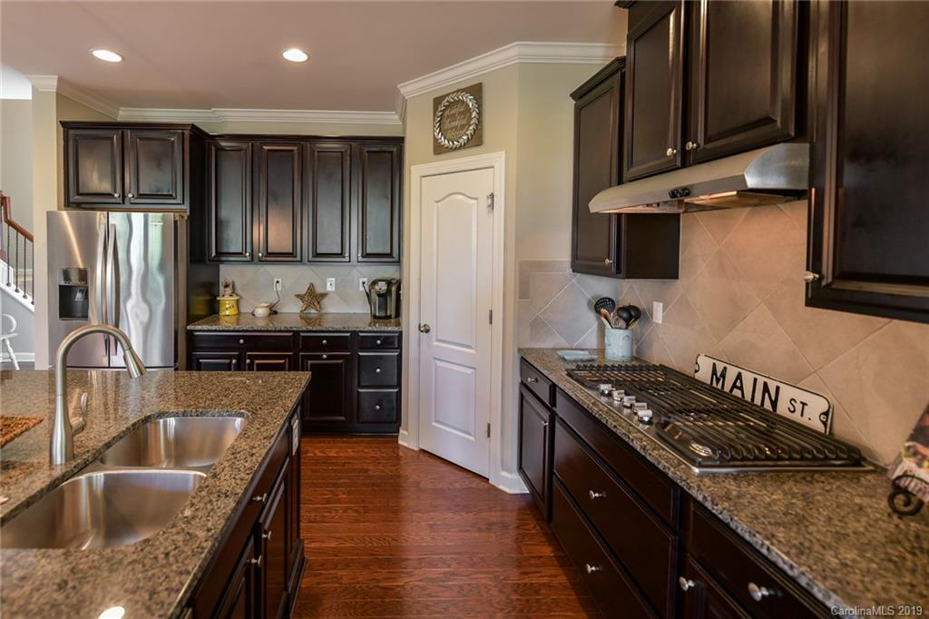 2431 Enchanto Road York, SC 29745 - Photo 8 of 39 Gallery Image 8