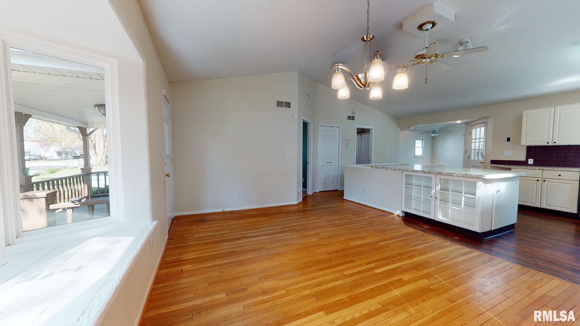 13 Bonnie Court Springfield, IL 62704 - Photo 10 of 20 Gallery Image 10