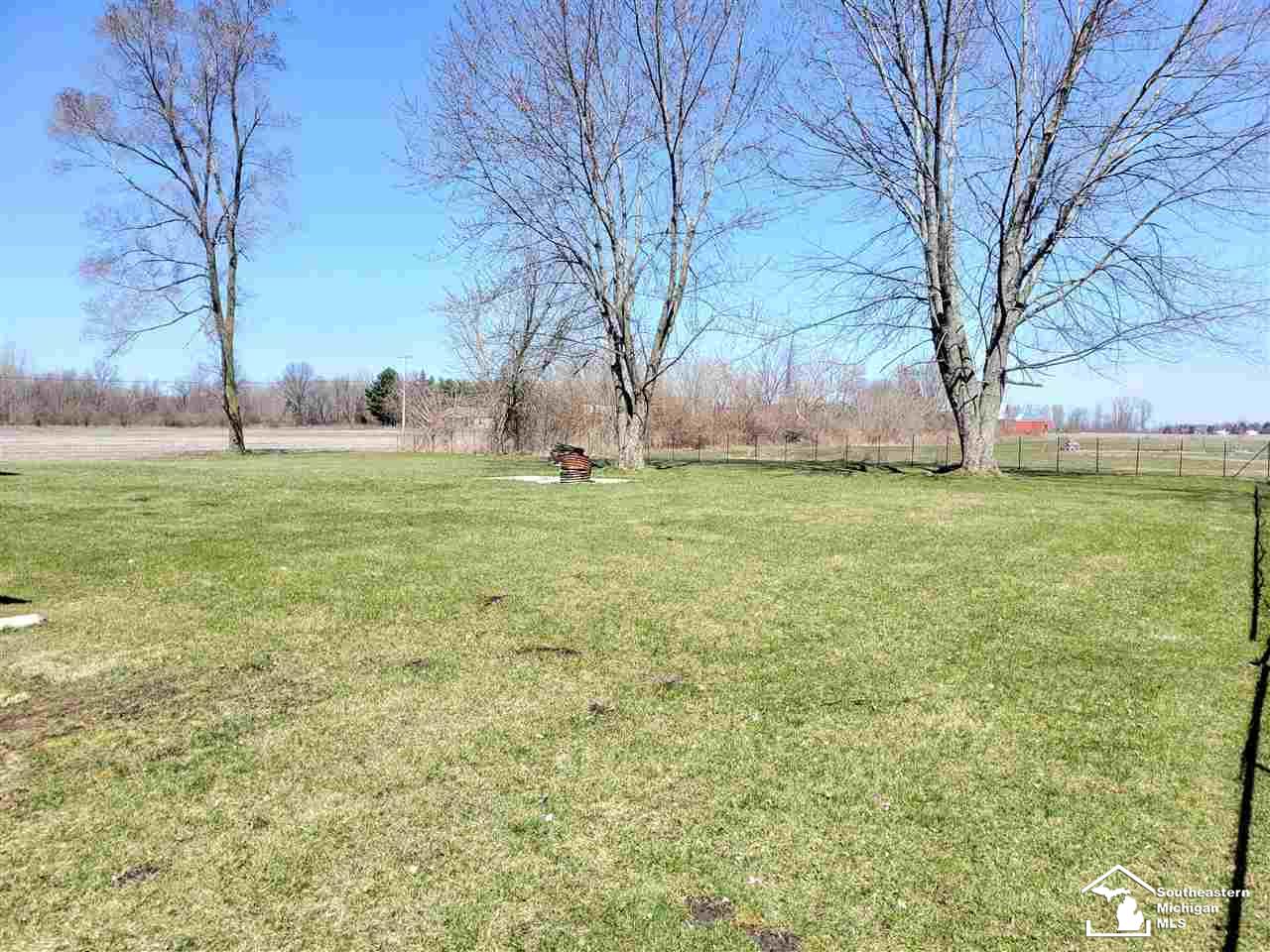 418 East Erie Road Temperance, MI 48182 - Photo 6 of 19