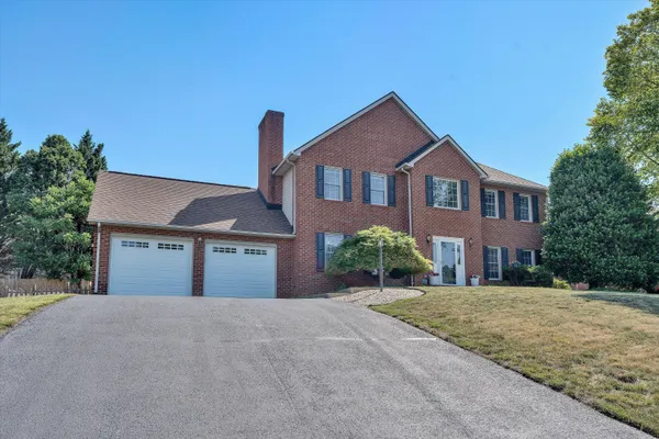 $589,950 | 5137 Plantation Grove Lane, Roanoke, VA 24012