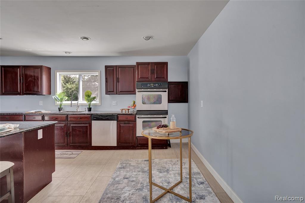 914 Chartier Road Marine City, MI 48039 - Photo 14 of 30