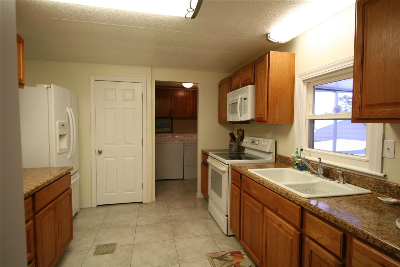 50 Roger Road Goffstown, NH 03045 - Photo 1 of 15