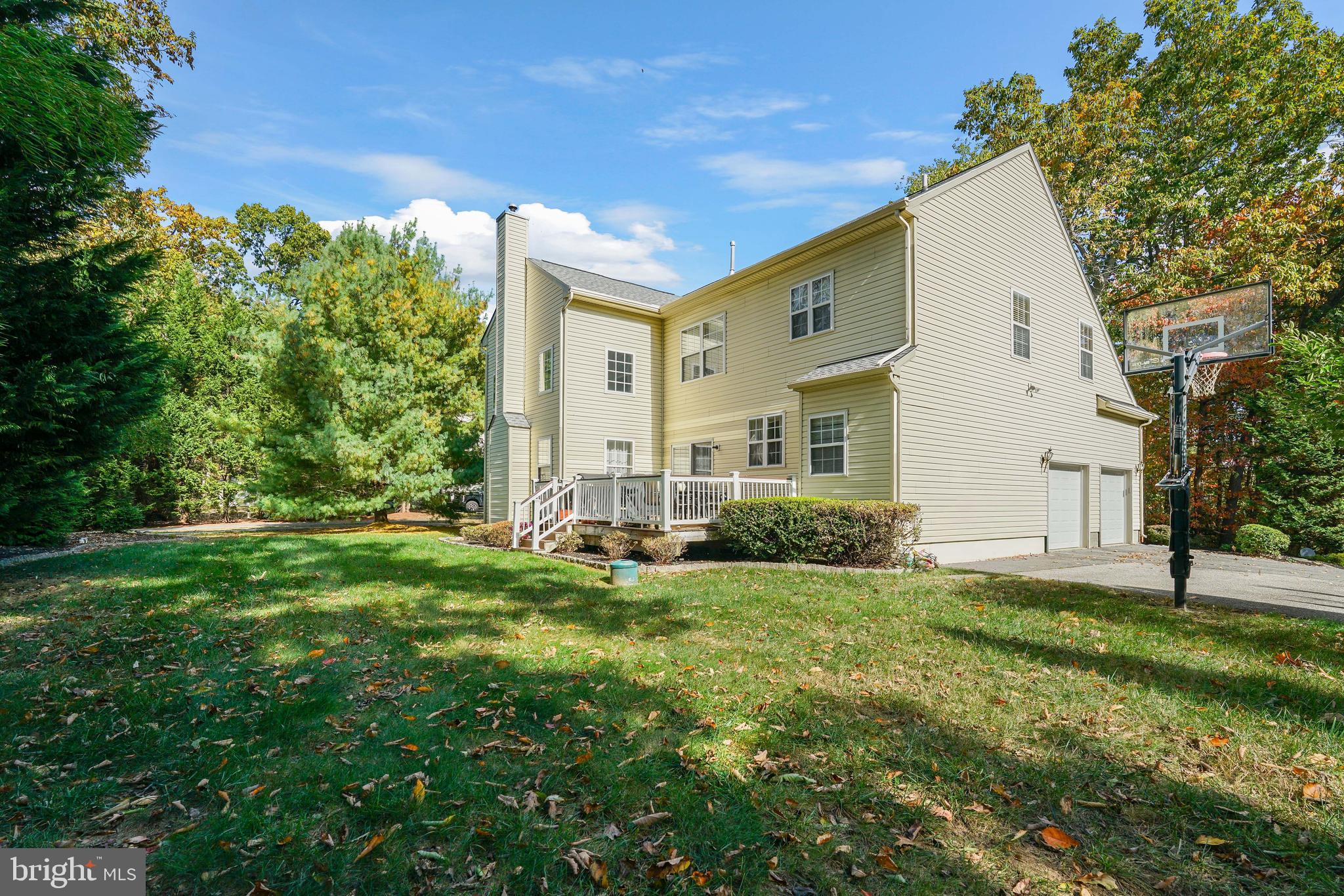 41 Austins Way Elkton, MD 21921 - Photo 43 of 47 a view of a house with backyard and garden