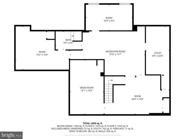 a picture of a wall with white and white walls