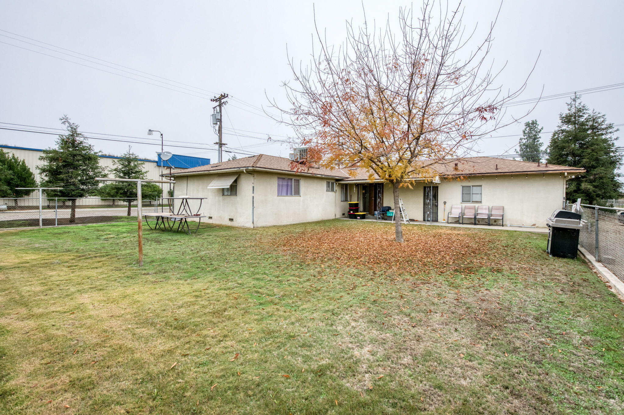 1055 East Dinuba Avenue Reedley, CA 93654 - Photo 33 of 58