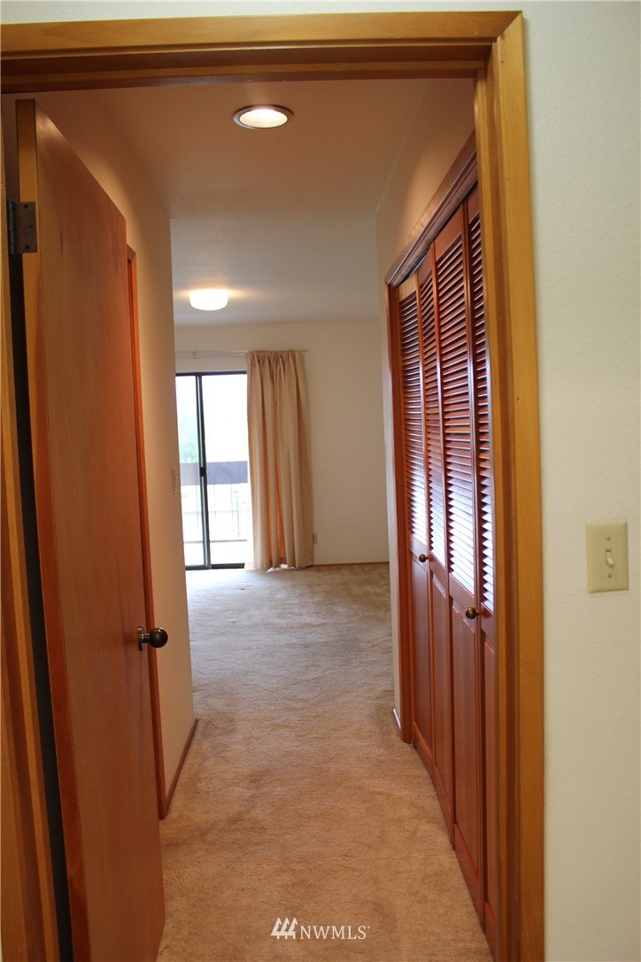 2021 North Laventure Road, Unit 301 Mount Vernon, WA 98273 - Photo 15 of 24 Gallery Image 15