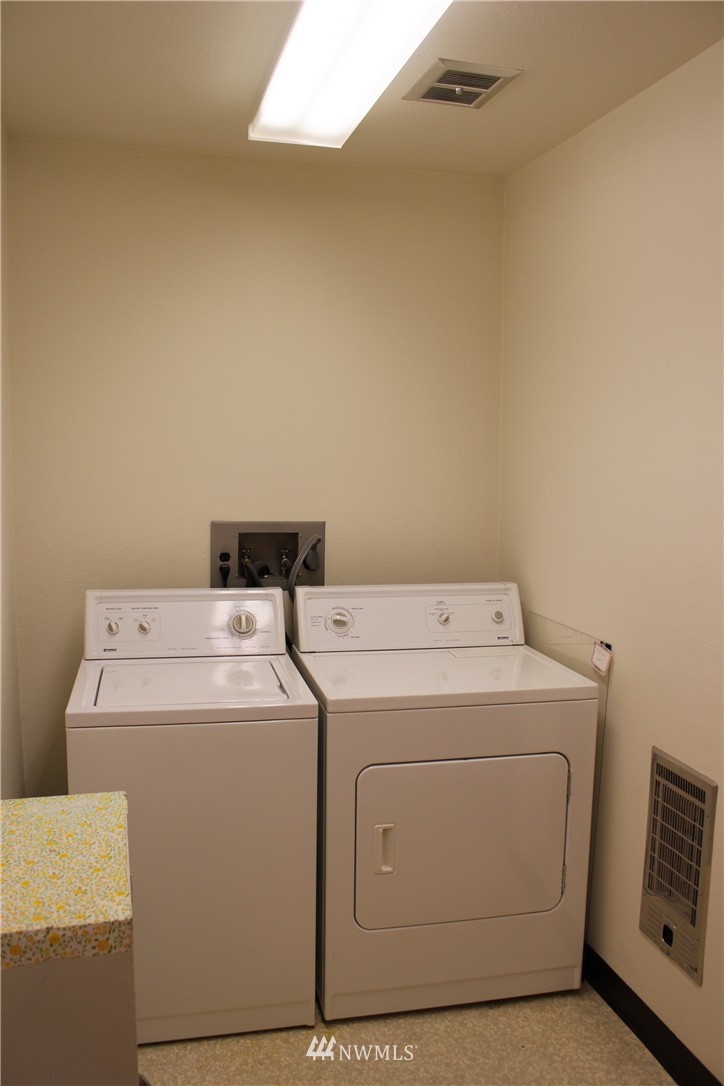 2021 North Laventure Road, Unit 301 Mount Vernon, WA 98273 - Photo 19 of 24 Gallery Image 19