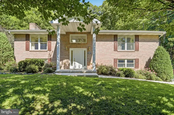 $279,900 | 695 Sherwood Drive, Ridgeley, WV 26753