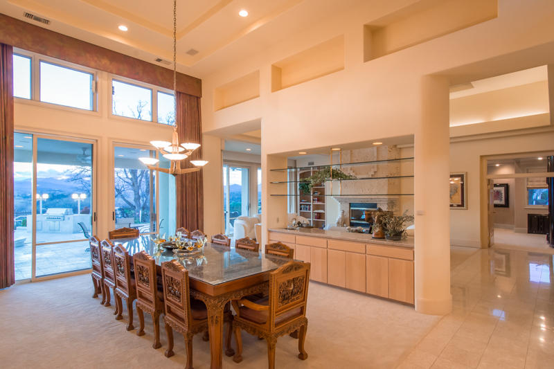 996 River Bend Road Redding, CA 96003 - Photo 14 of 47 Entertain Your Guest Here