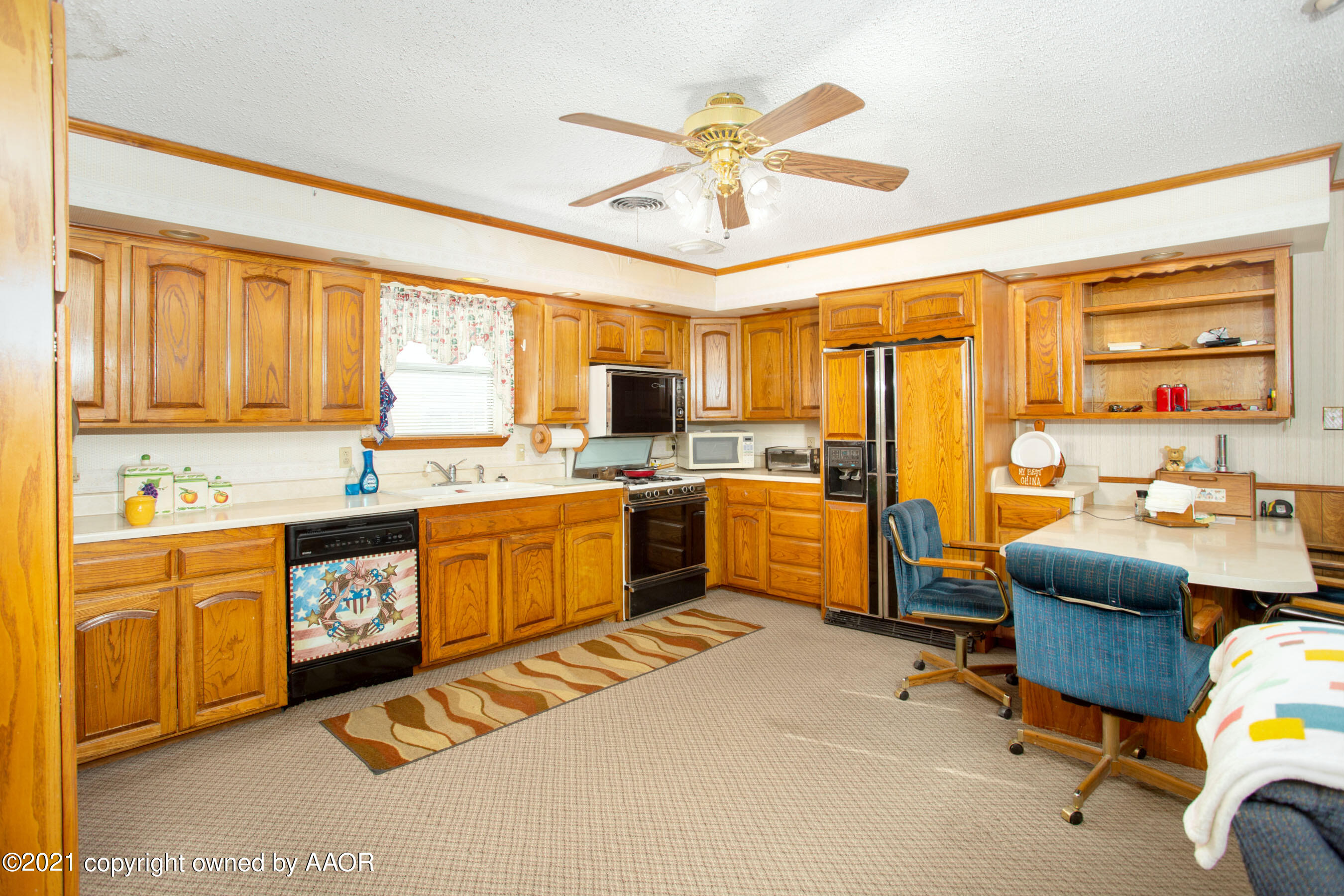 2704 John Drive Amarillo, TX 79110 - Photo 8 of 26 10