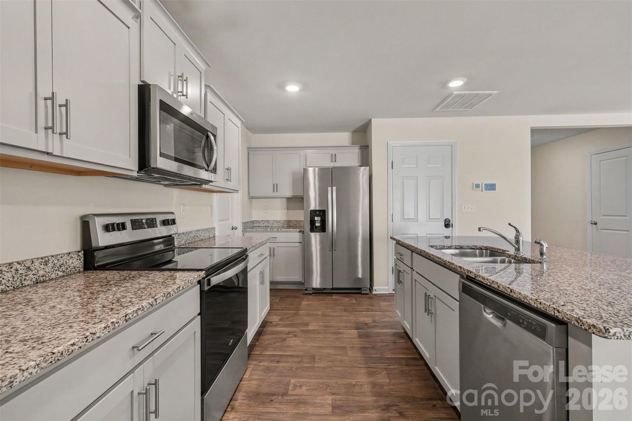 7316 Finnigan Road Charlotte, NC 28215 - Photo 7 of 33